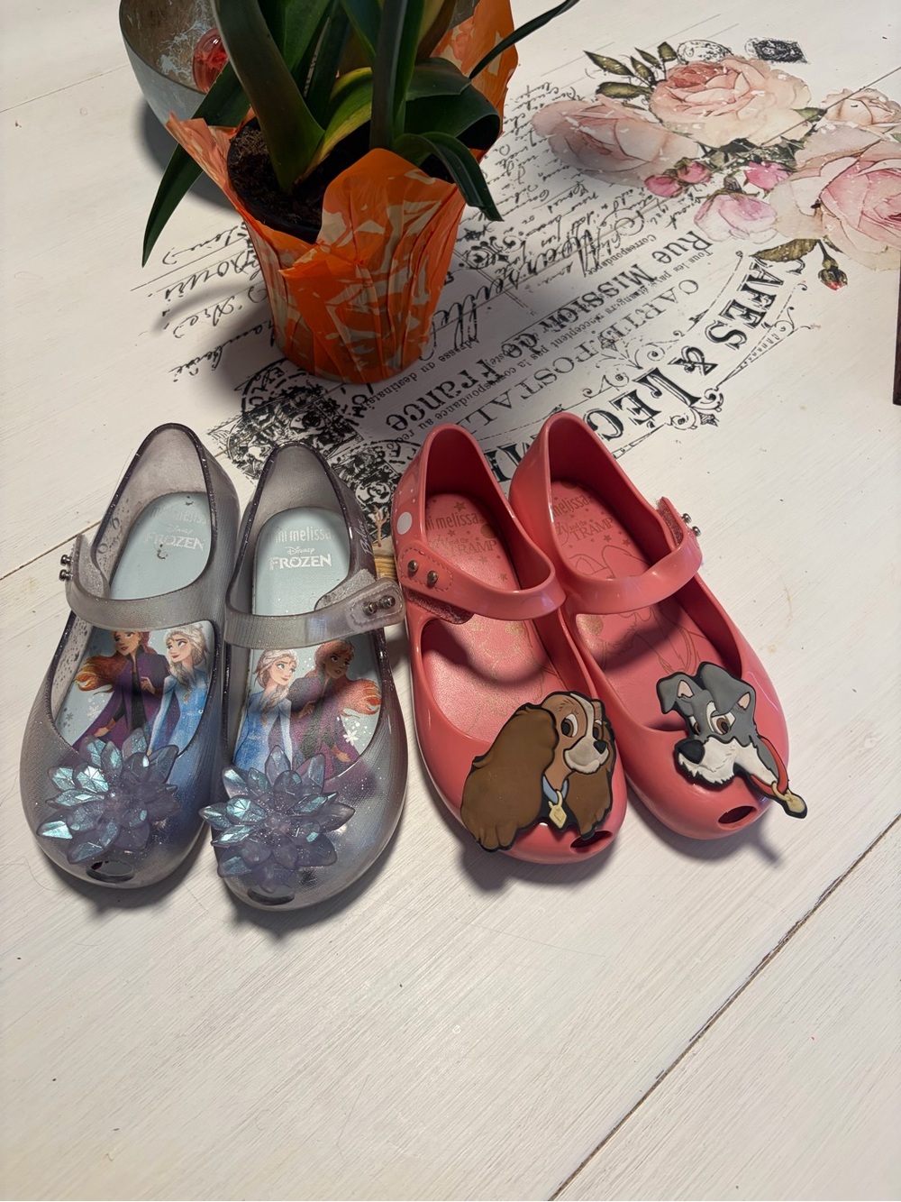 Mini Melissa Kids' Frozen Silver Jelly Mary Jane Shoes and Lady and the Tramp
